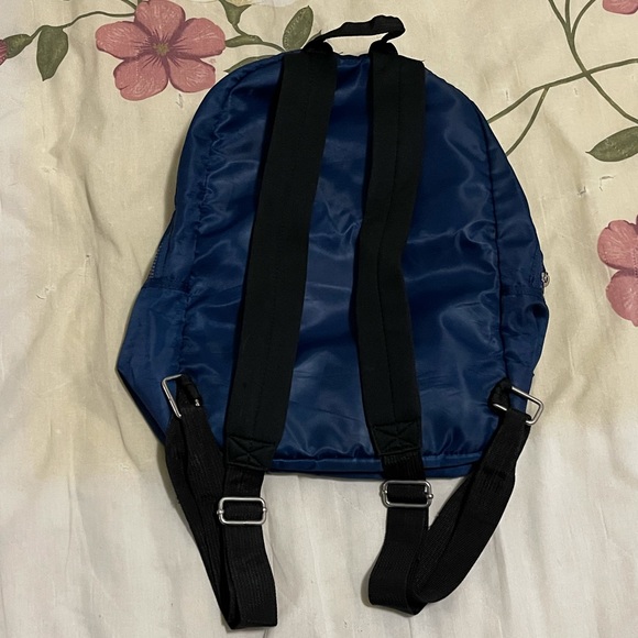 Backpack - Picture 2 of 5